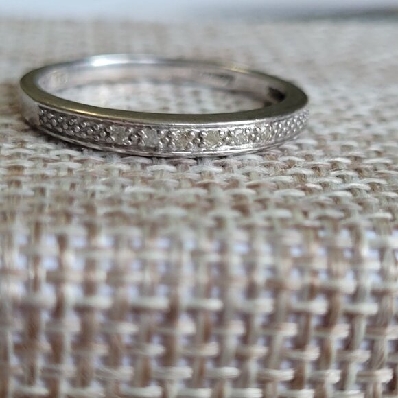 Diamond White Gold Wedding Band 10k Keepsake - Picture 7 of 16